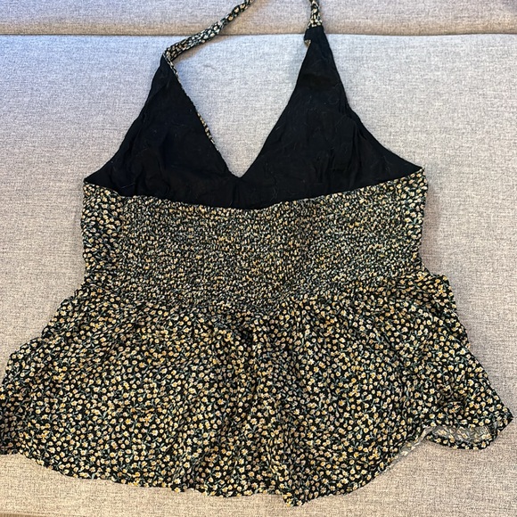 American Eagle halter top - Picture 3 of 4